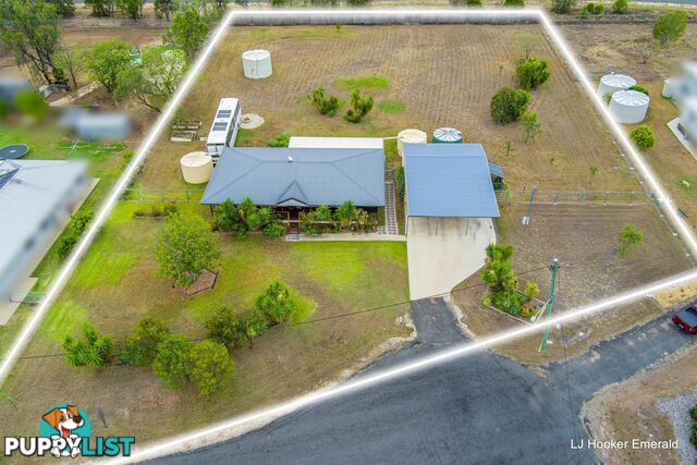 13 Banyula Close EMERALD QLD 4720