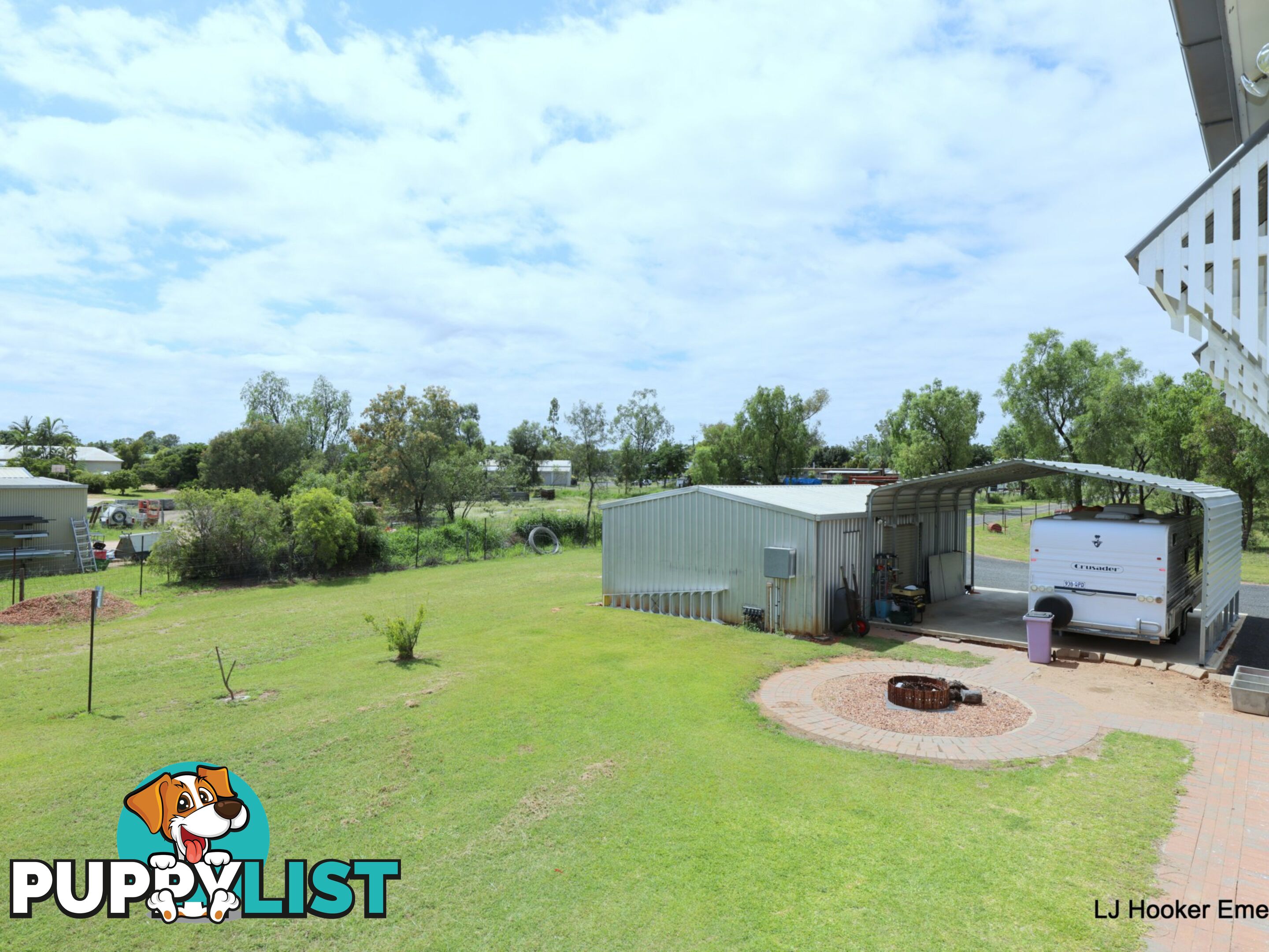 24 Andrews Road EMERALD QLD 4720