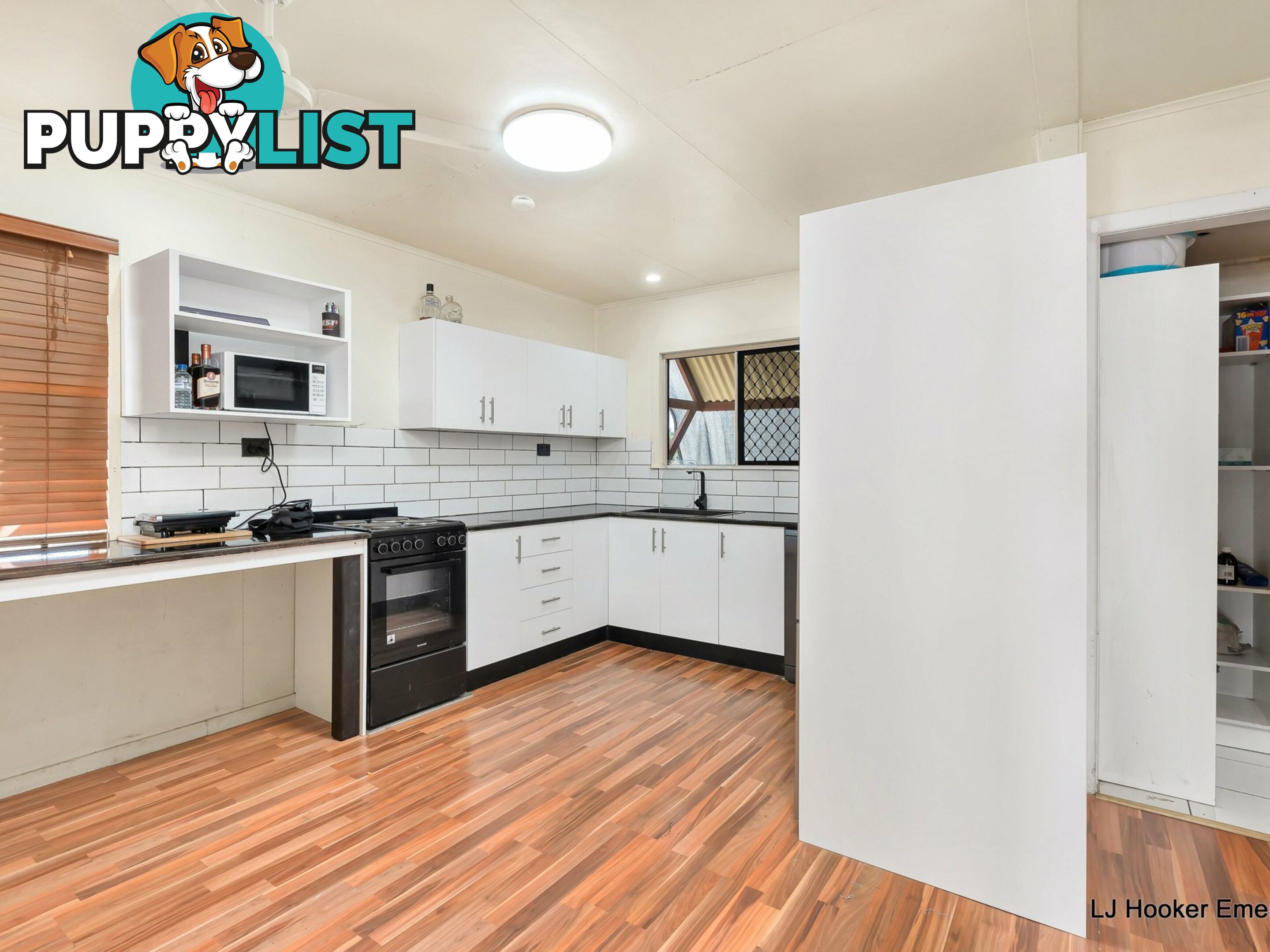 18 White Street EMERALD QLD 4720