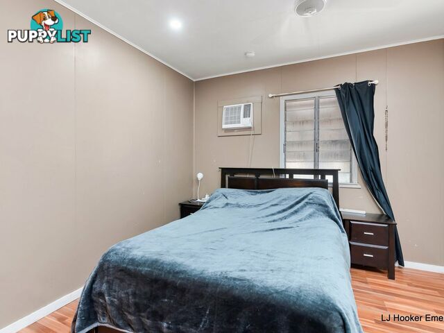 18 White Street EMERALD QLD 4720