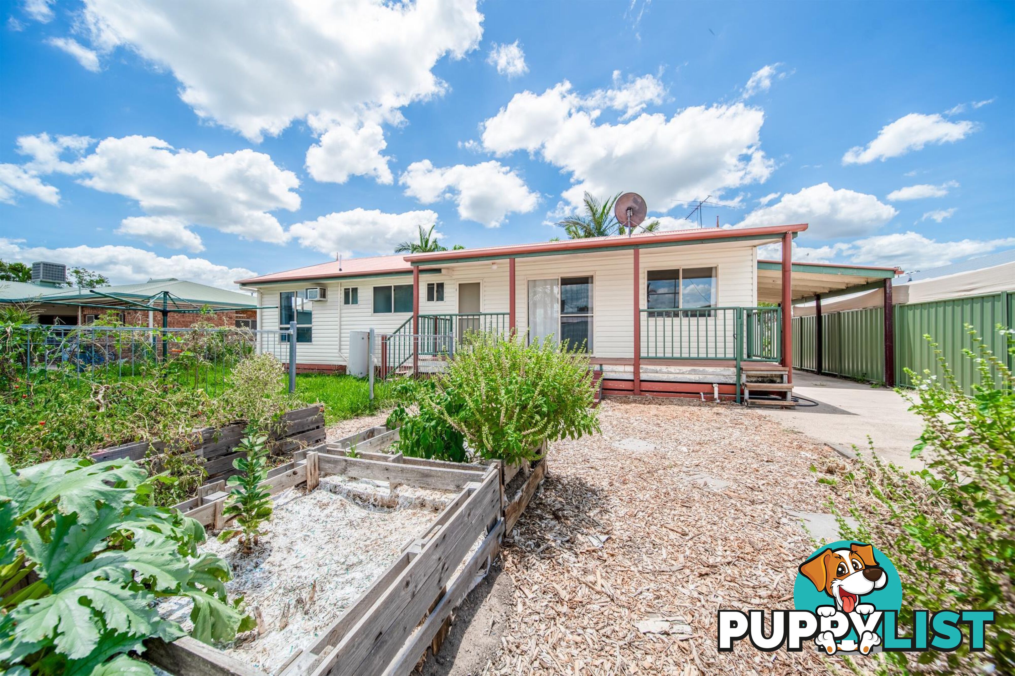 35 Barry Street EMERALD QLD 4720