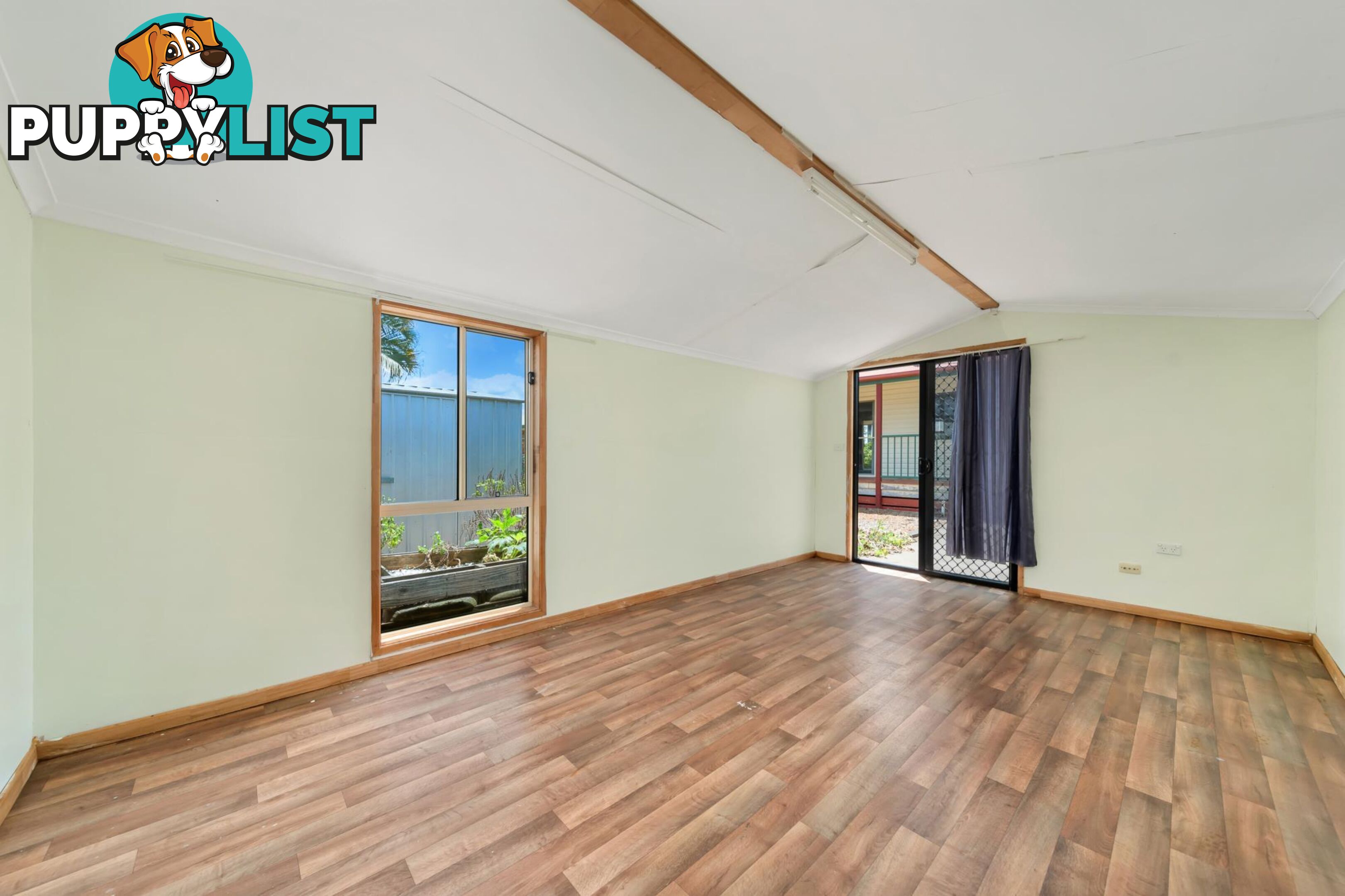 35 Barry Street EMERALD QLD 4720