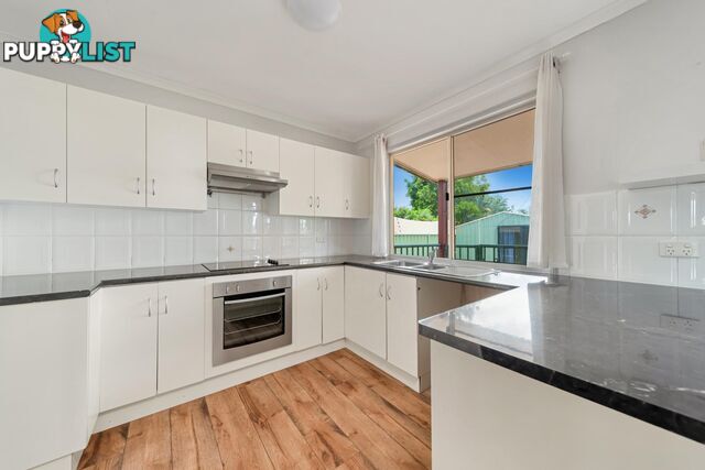 35 Barry Street EMERALD QLD 4720