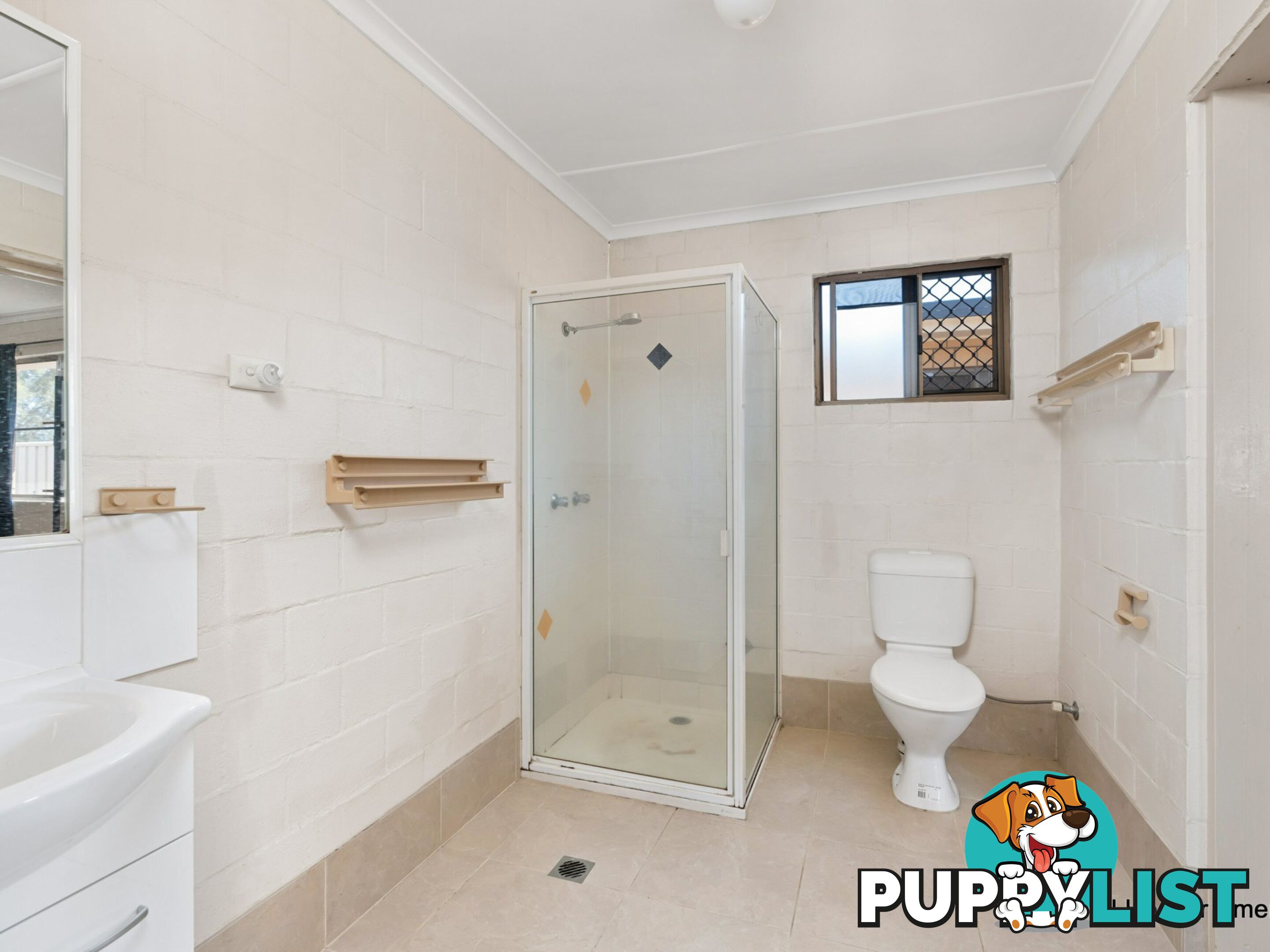 Unit 2/69 Esmond Street EMERALD QLD 4720