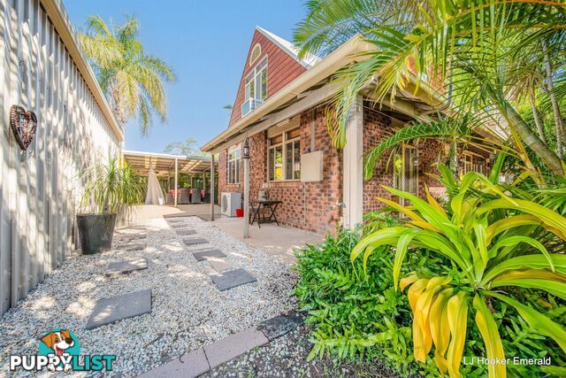 58 Braeside Road EMERALD QLD 4720
