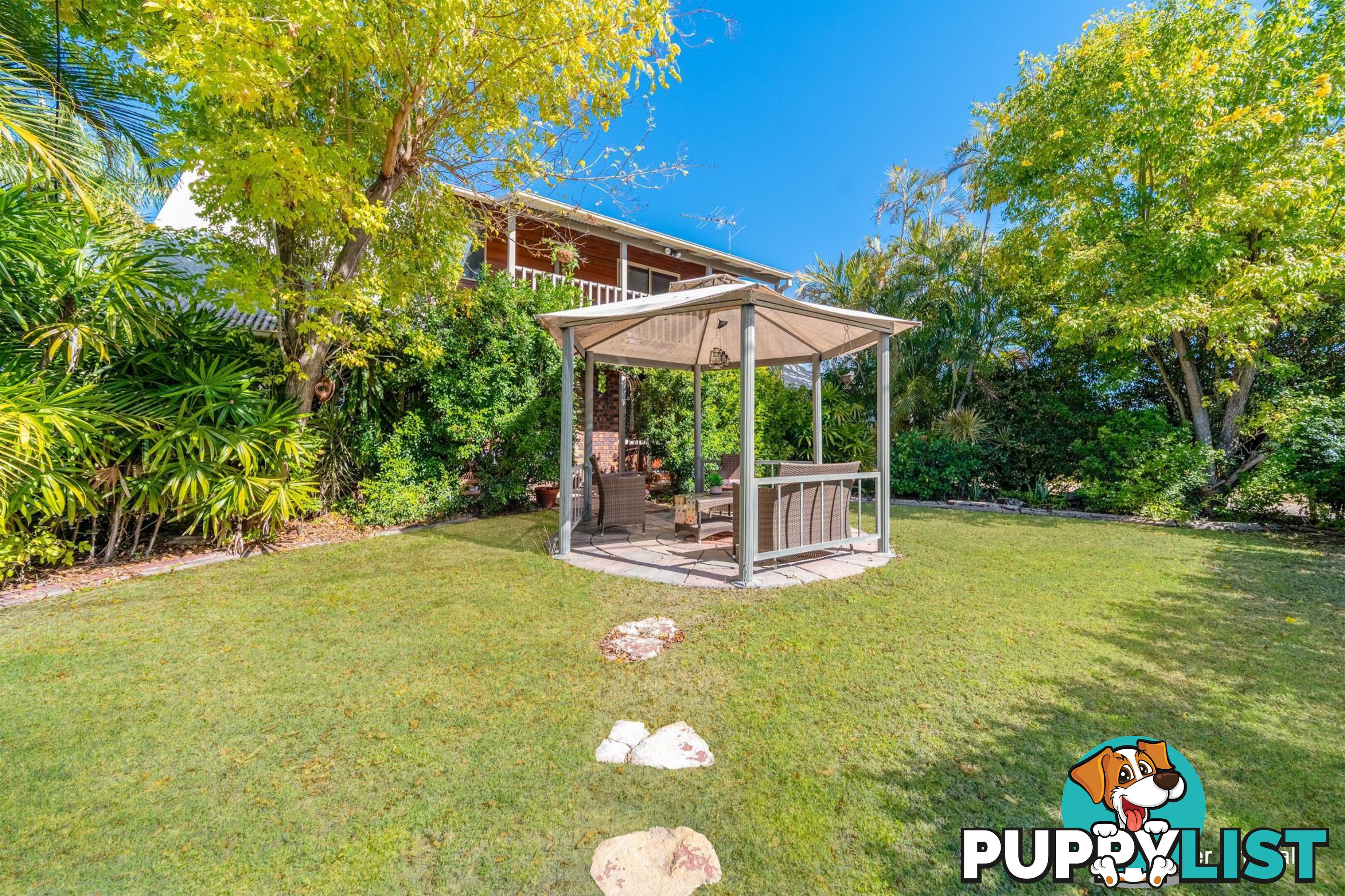 58 Braeside Road EMERALD QLD 4720