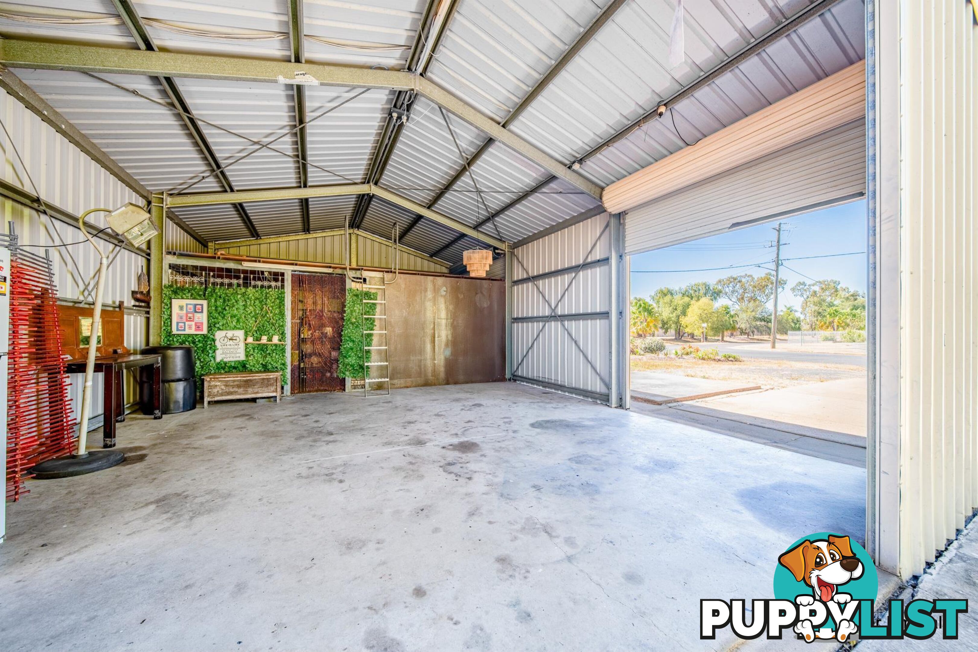 58 Braeside Road EMERALD QLD 4720