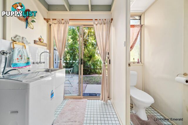58 Braeside Road EMERALD QLD 4720