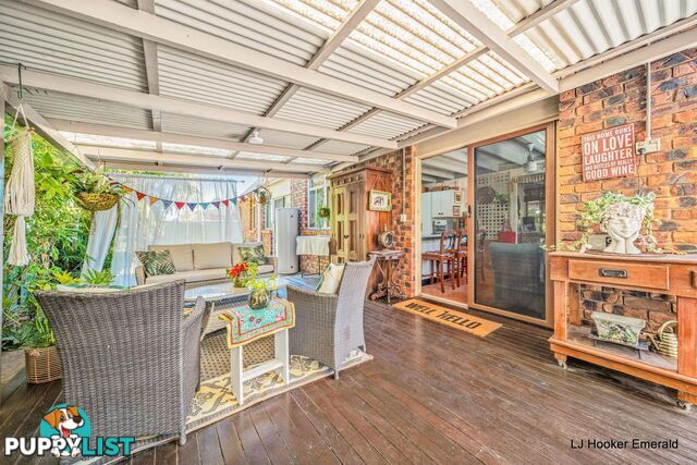 58 Braeside Road EMERALD QLD 4720