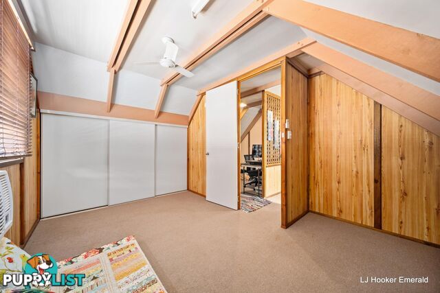 58 Braeside Road EMERALD QLD 4720