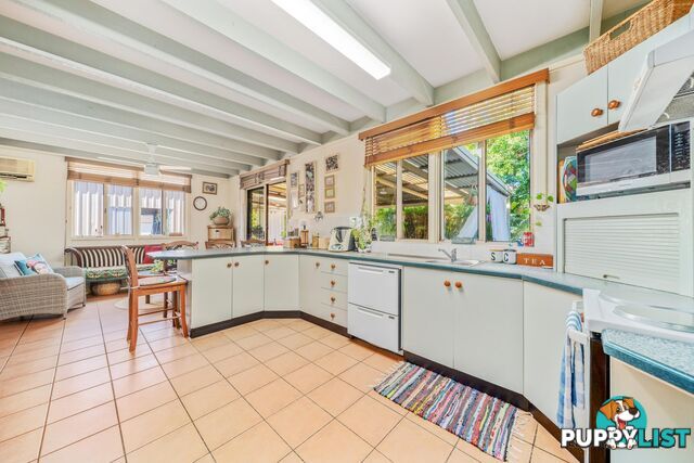 58 Braeside Road EMERALD QLD 4720