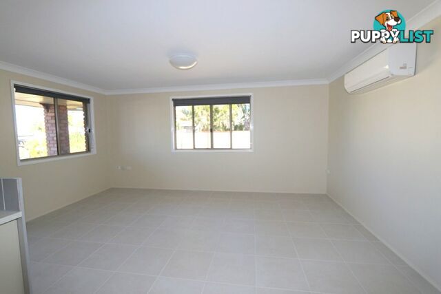 9 Cowan Cr EMERALD QLD 4720