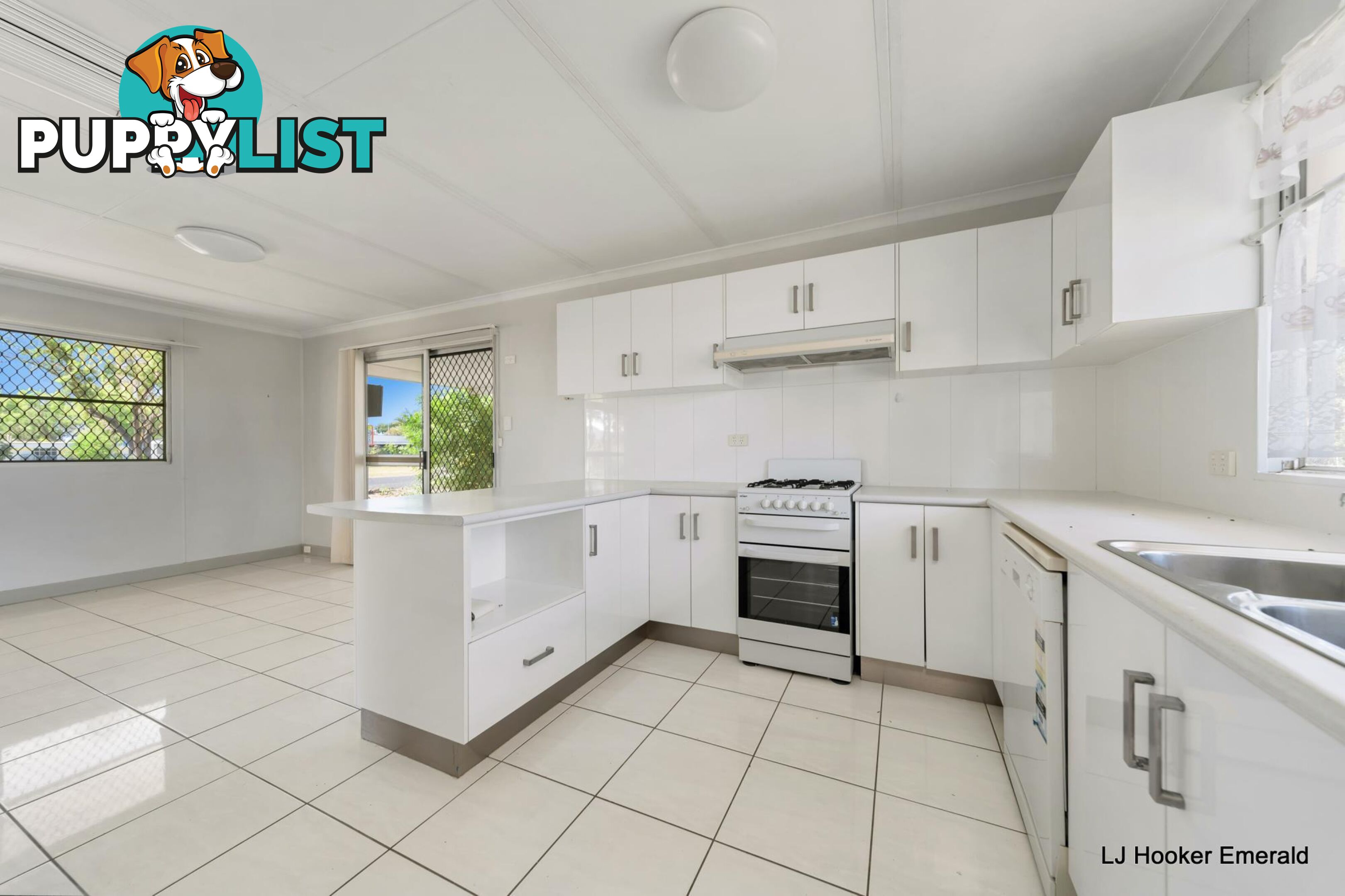 19 Sapphire Avenue EMERALD QLD 4720