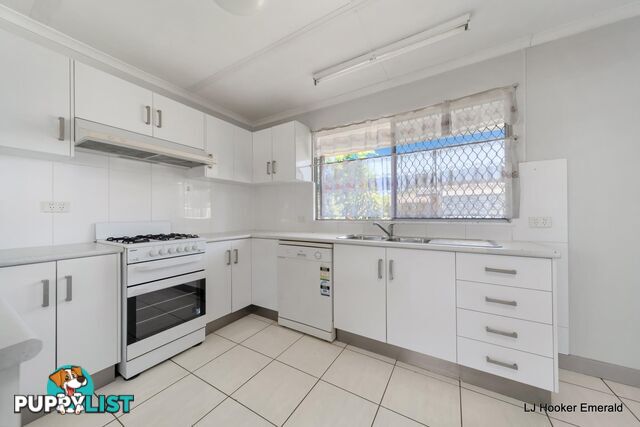 19 Sapphire Avenue EMERALD QLD 4720