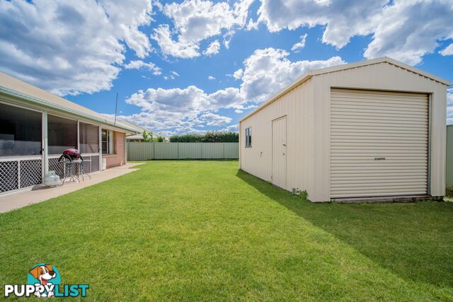 5 Sharlyn Crescent EMERALD QLD 4720