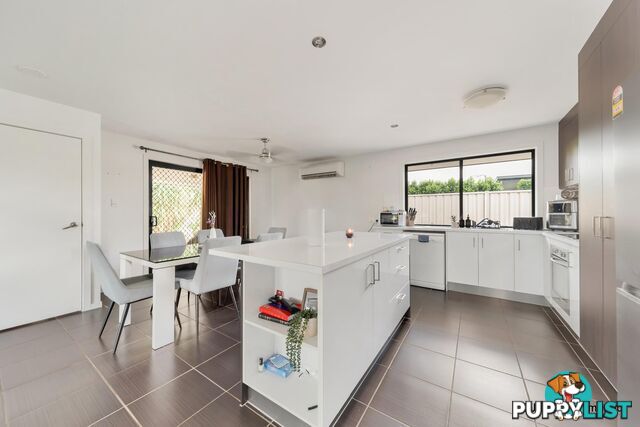 1/3 Duroux Street EMERALD QLD 4720