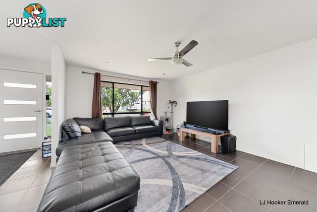 1/3 Duroux Street EMERALD QLD 4720