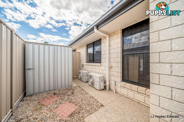 1/3 Duroux Street EMERALD QLD 4720