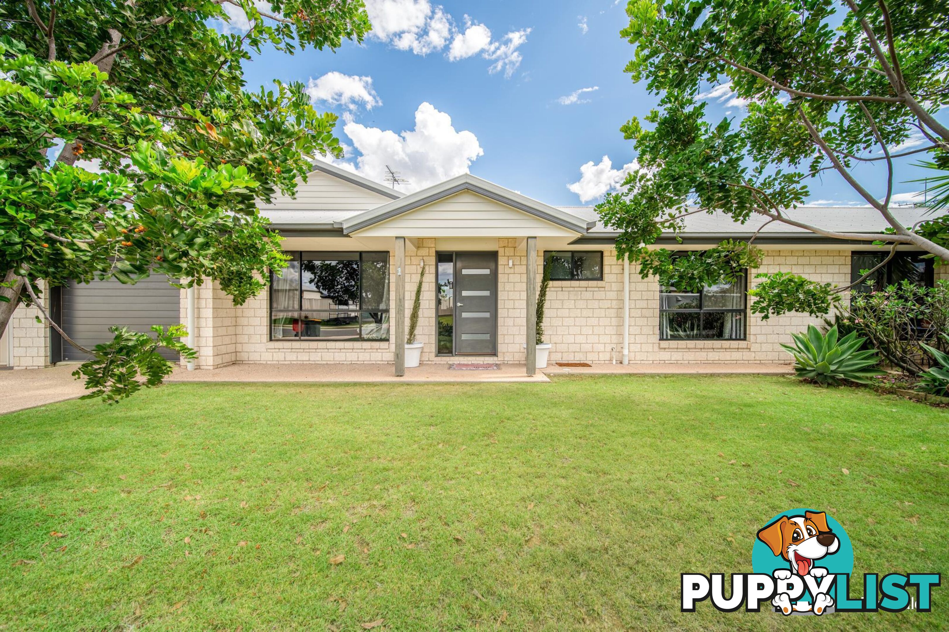 1/3 Duroux Street EMERALD QLD 4720