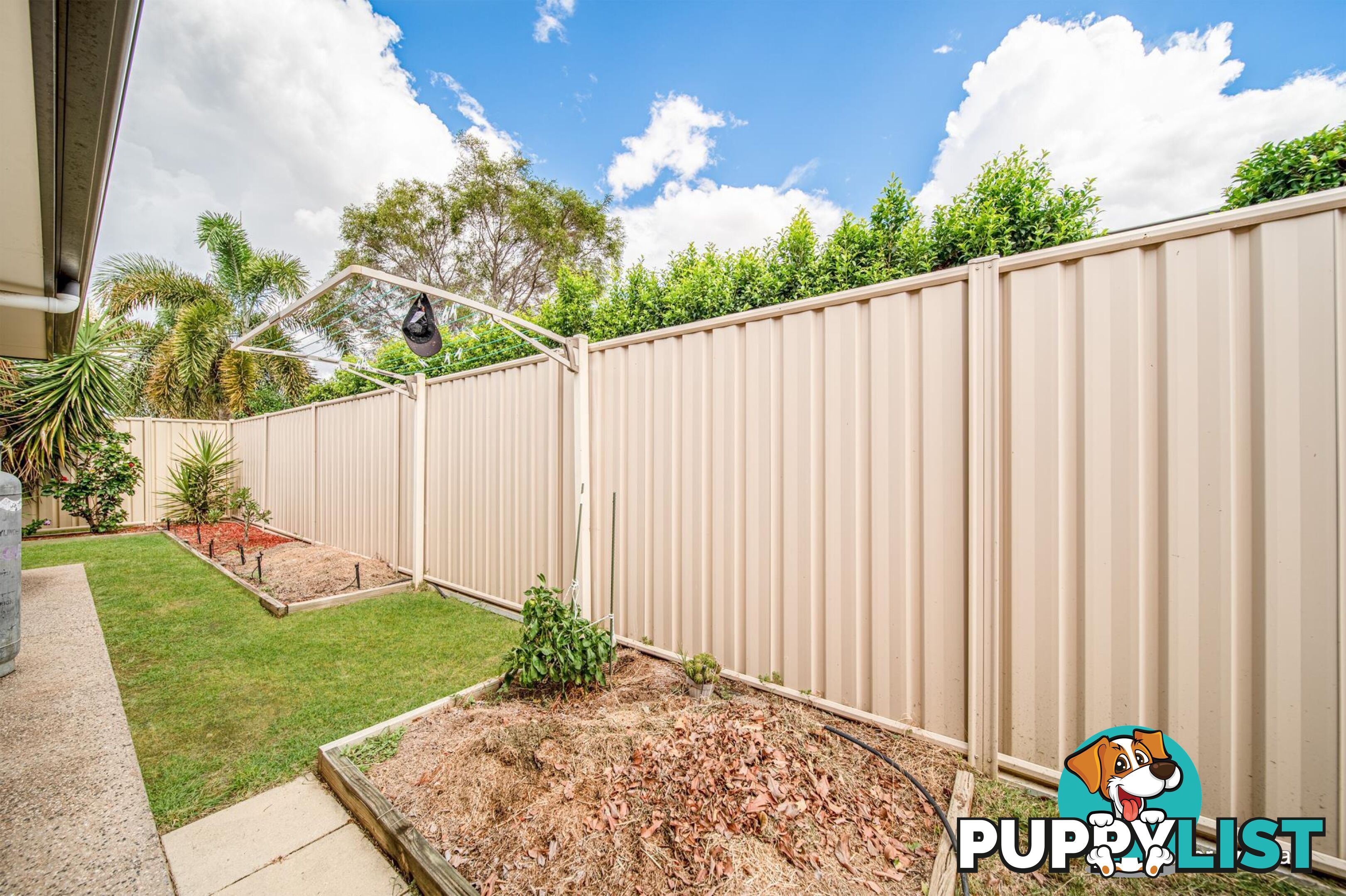 1/3 Duroux Street EMERALD QLD 4720