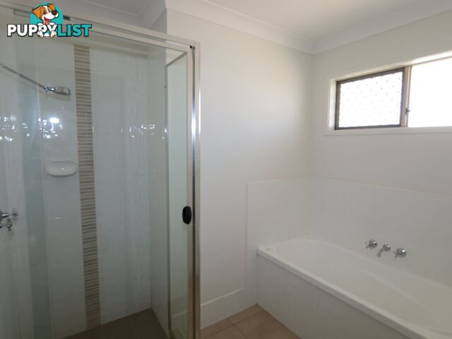 10 Windermere Street EMERALD QLD 4720