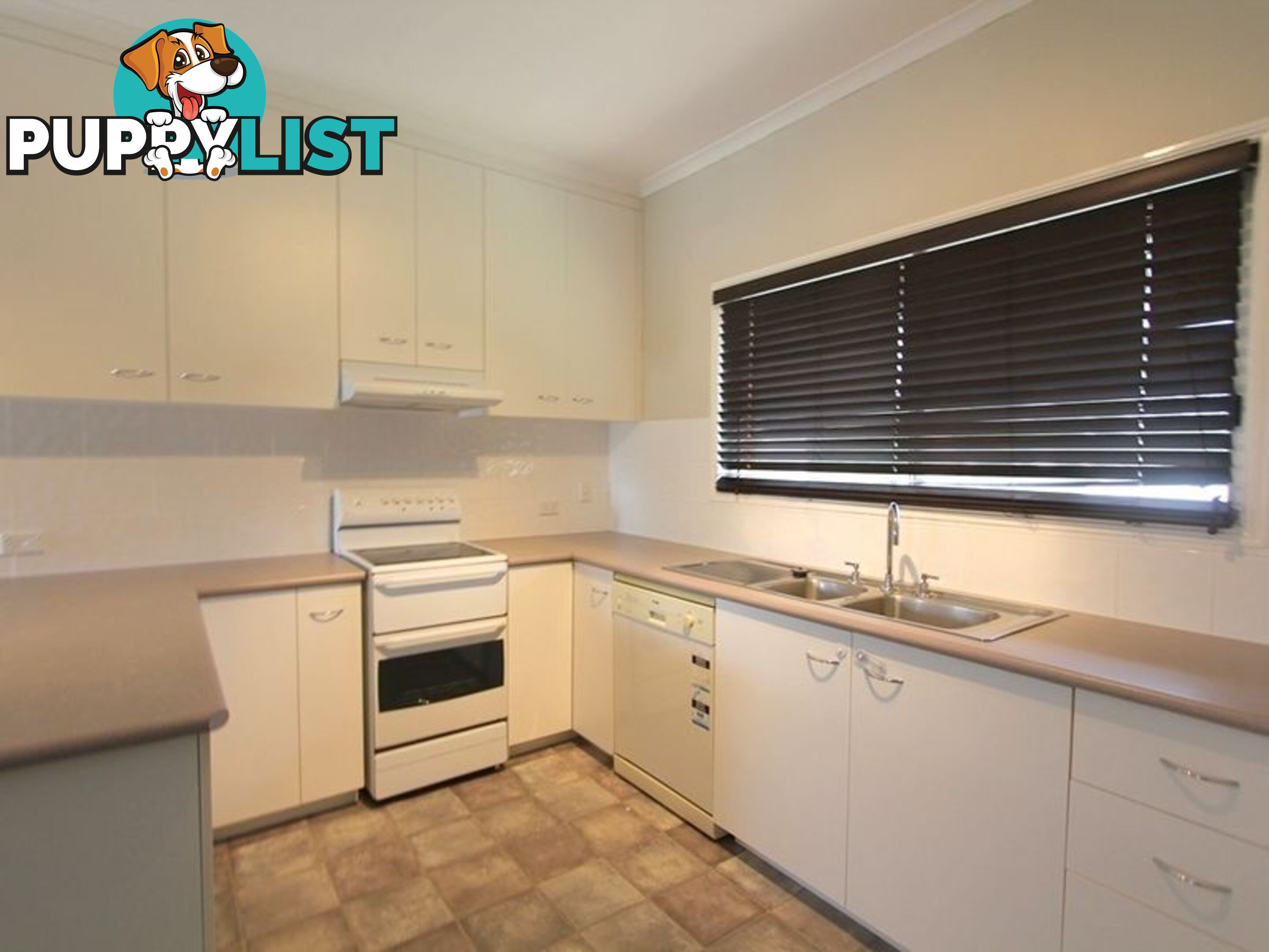 1 Eric Court EMERALD QLD 4720