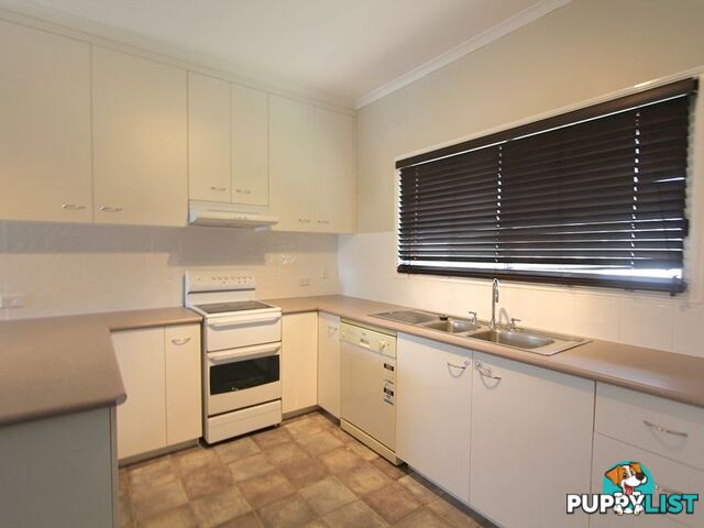 1 Eric Court EMERALD QLD 4720