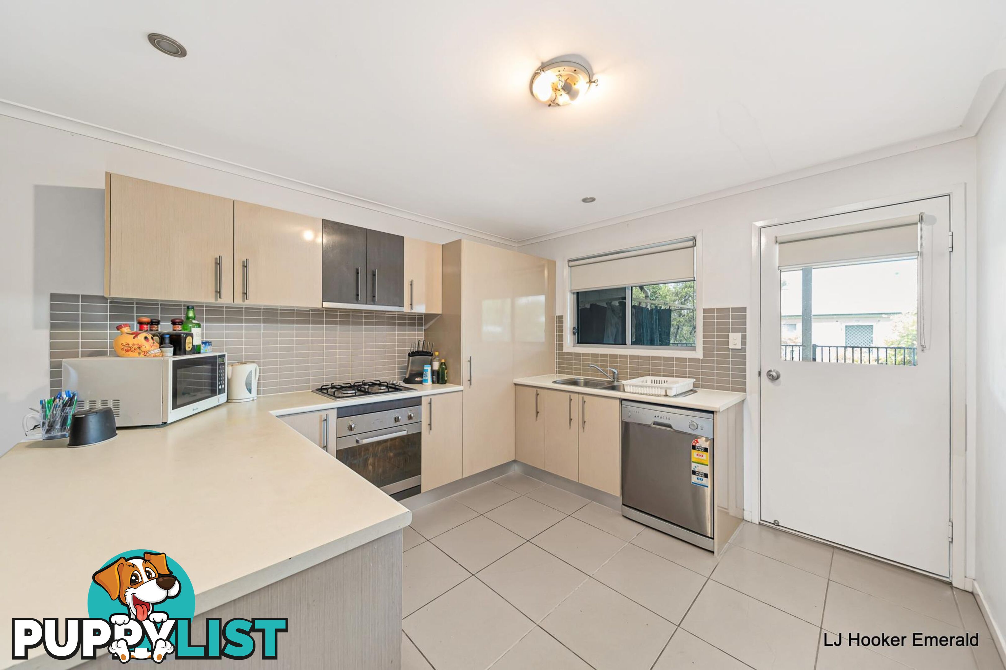 4/15-17 Roberts Street EMERALD QLD 4720