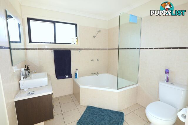 5/68 Moody Street EMERALD QLD 4720