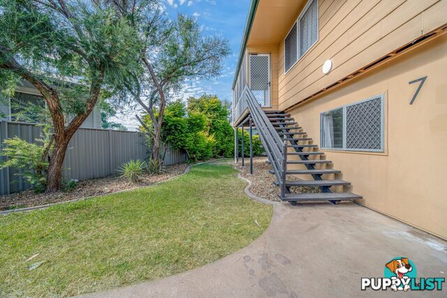 7/10 Burns Avenue EMERALD QLD 4720