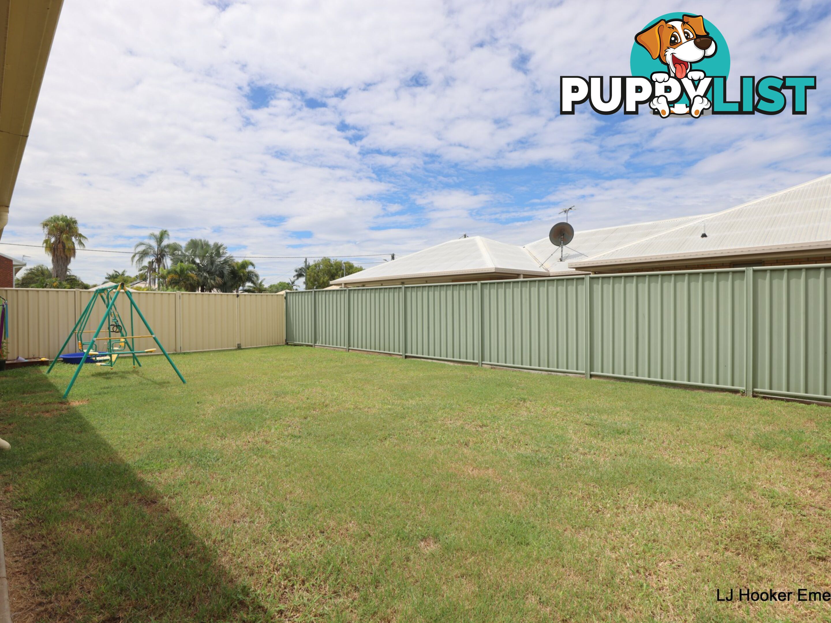 10 Chalmers Crescent EMERALD QLD 4720