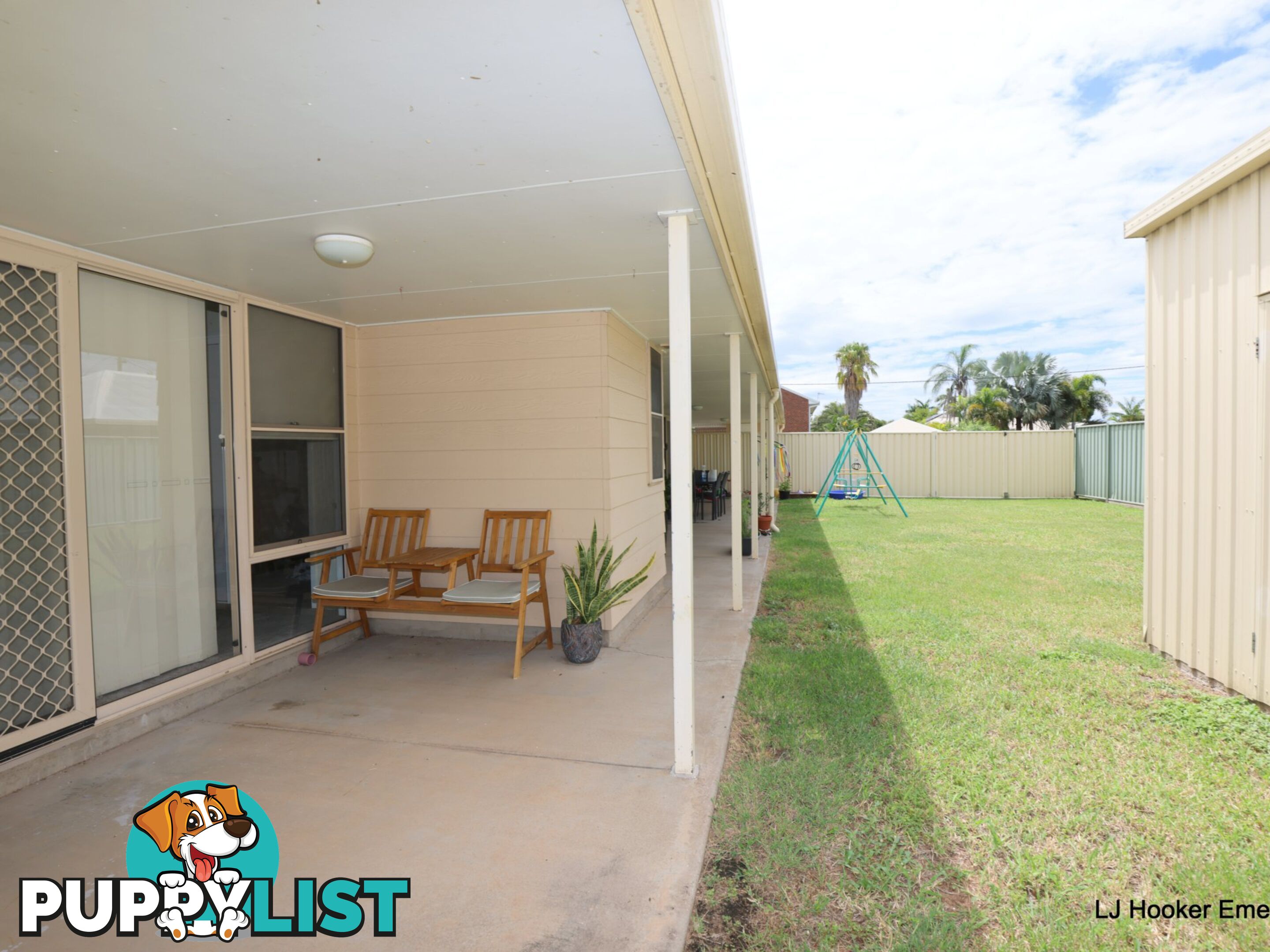 10 Chalmers Crescent EMERALD QLD 4720