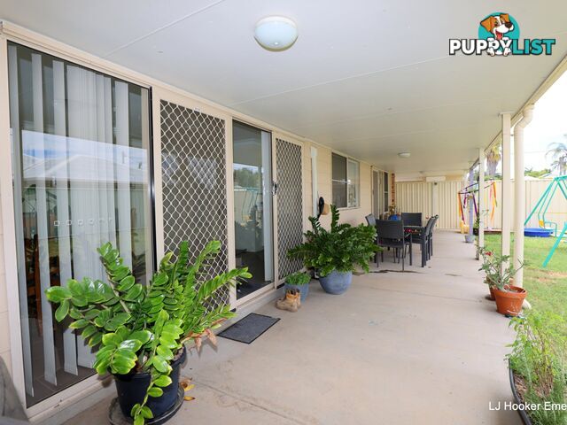 10 Chalmers Crescent EMERALD QLD 4720