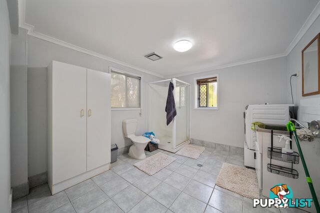 18 Centenary Drive EMERALD QLD 4720