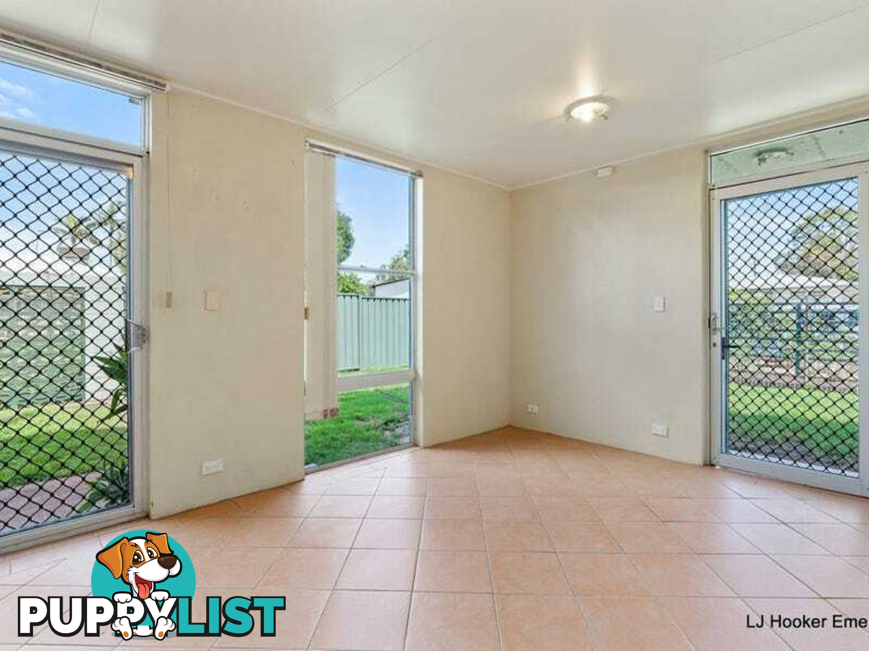 2/53 Dundas Street EMERALD QLD 4720