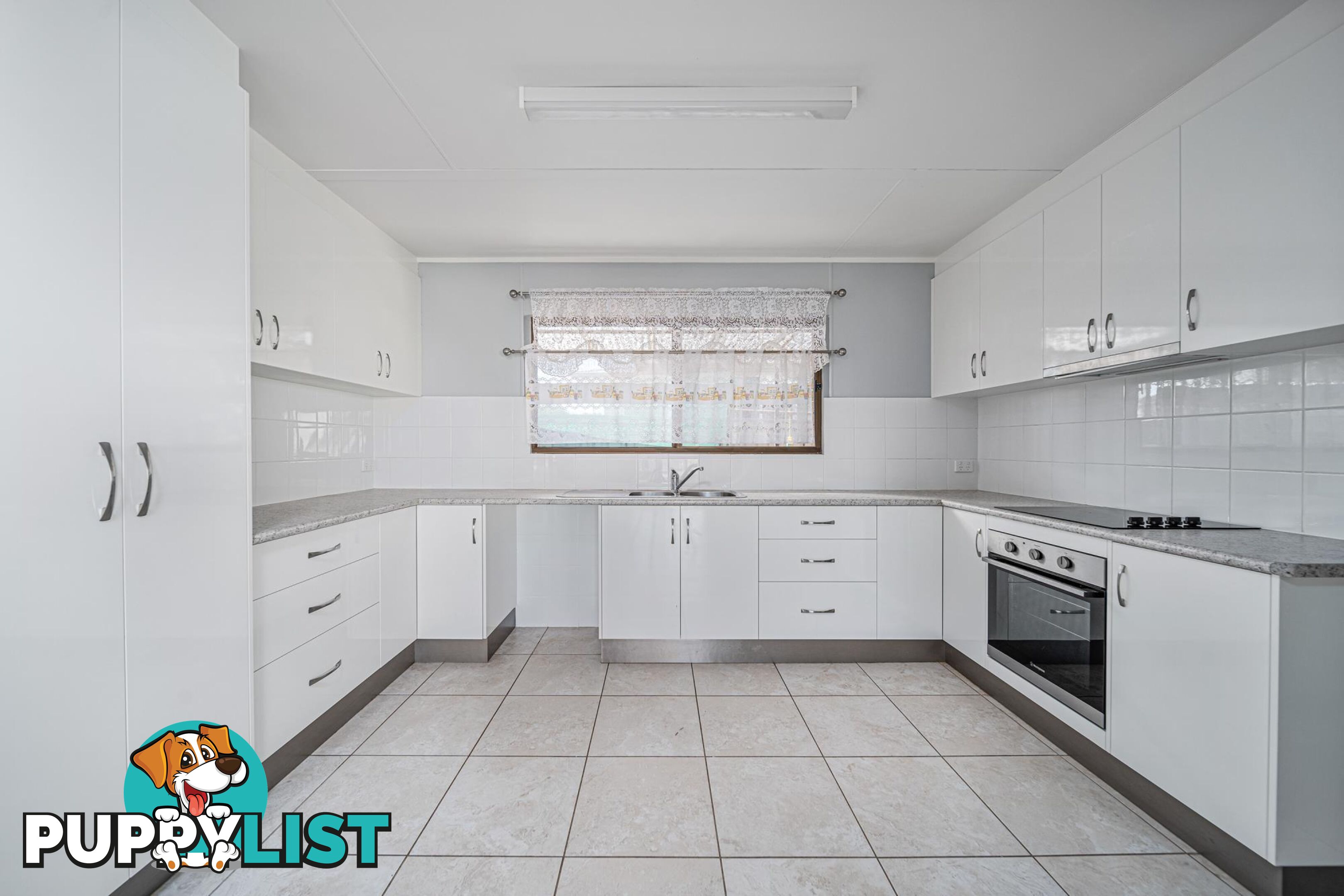 1 Harris Street EMERALD QLD 4720