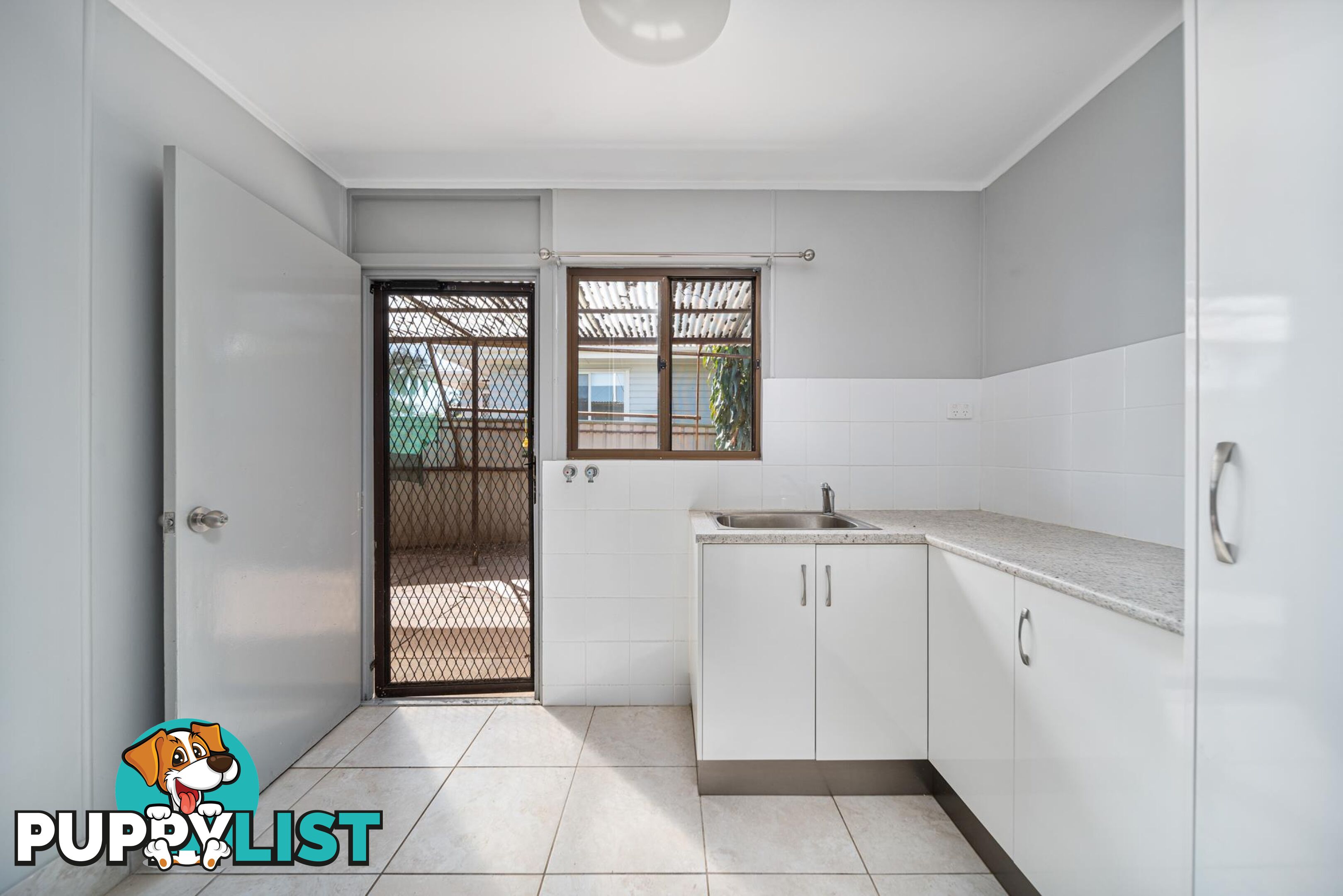 1 Harris Street EMERALD QLD 4720