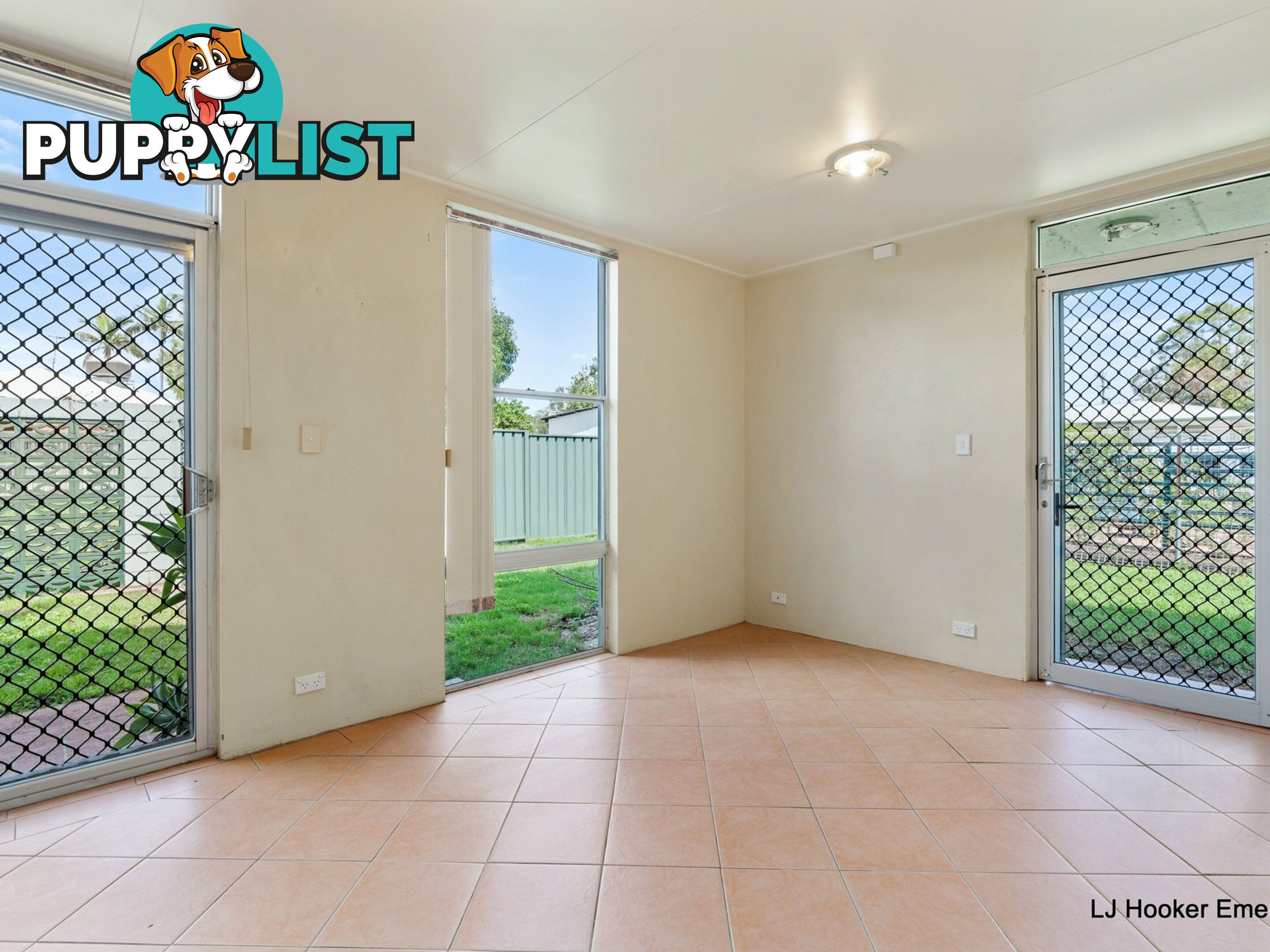 2/53 Dundas Street EMERALD QLD 4720