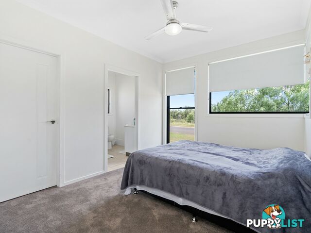 20 Lakeside Drive EMERALD QLD 4720