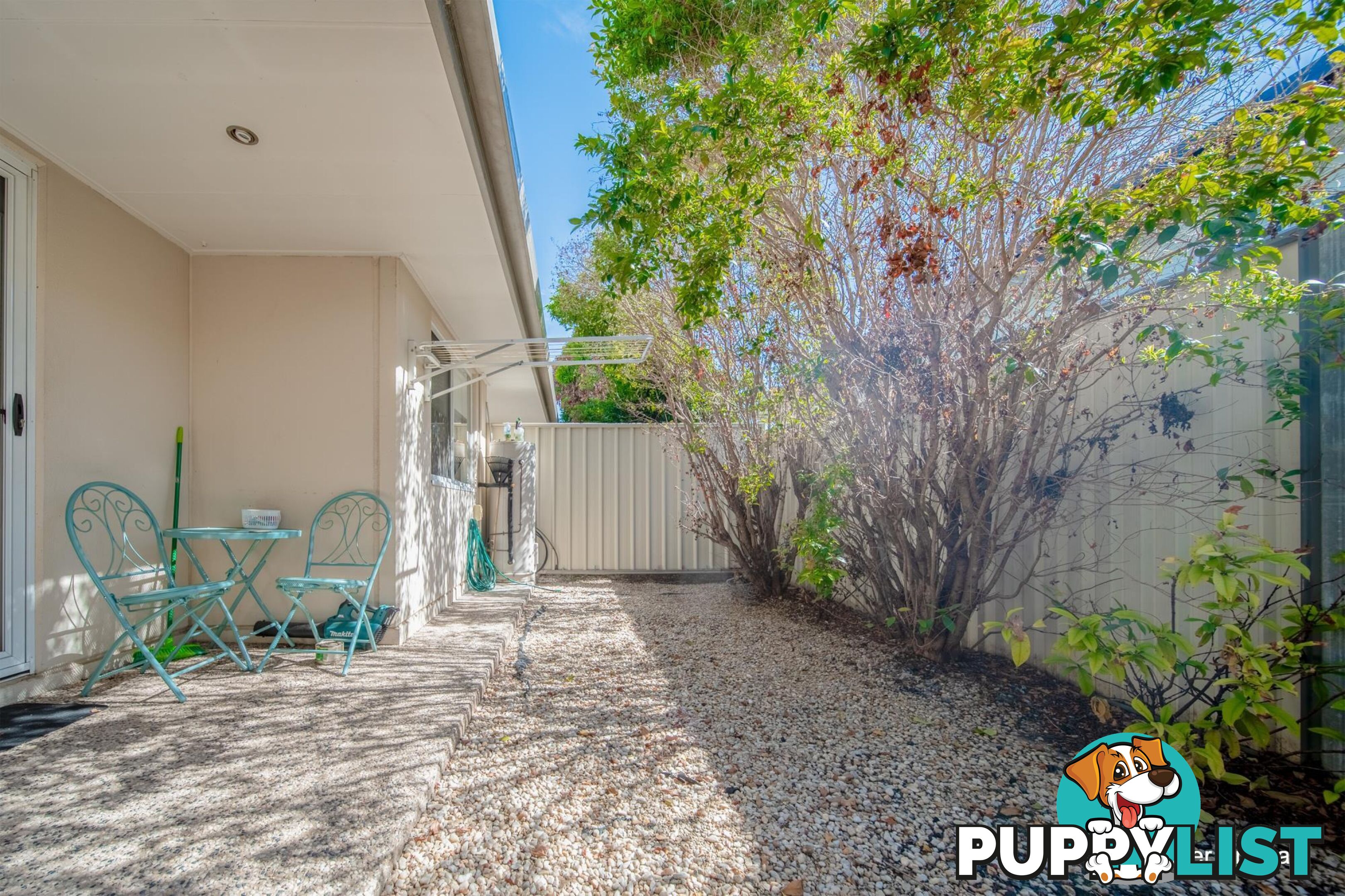 2/53 Retro Street EMERALD QLD 4720