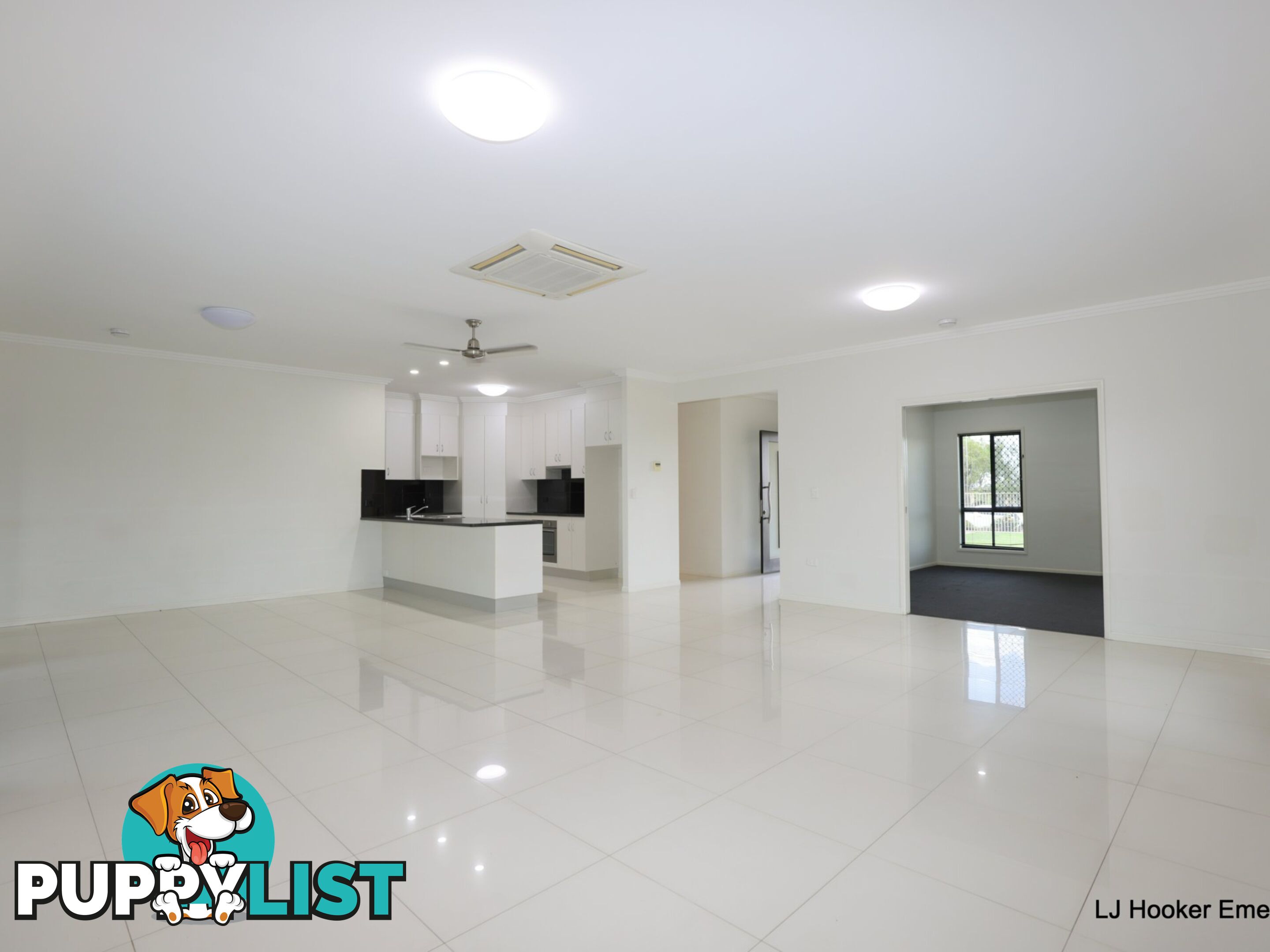 8 Moriarty Street EMERALD QLD 4720