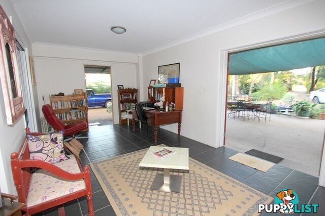 6 Cunningham Dr EMERALD QLD 4720