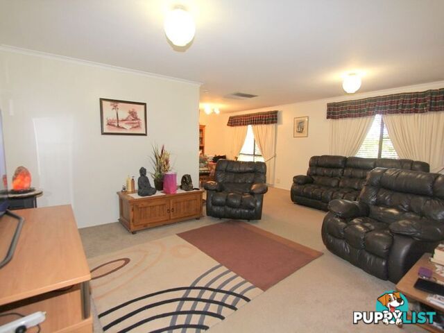 35 Tourmaline Drive EMERALD QLD 4720