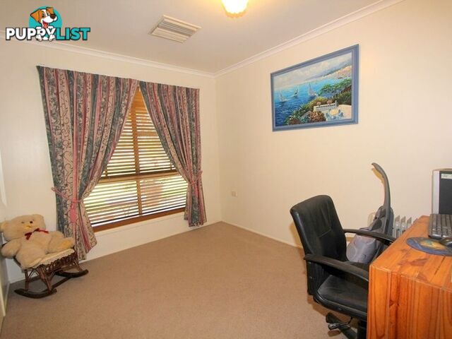 35 Tourmaline Drive EMERALD QLD 4720