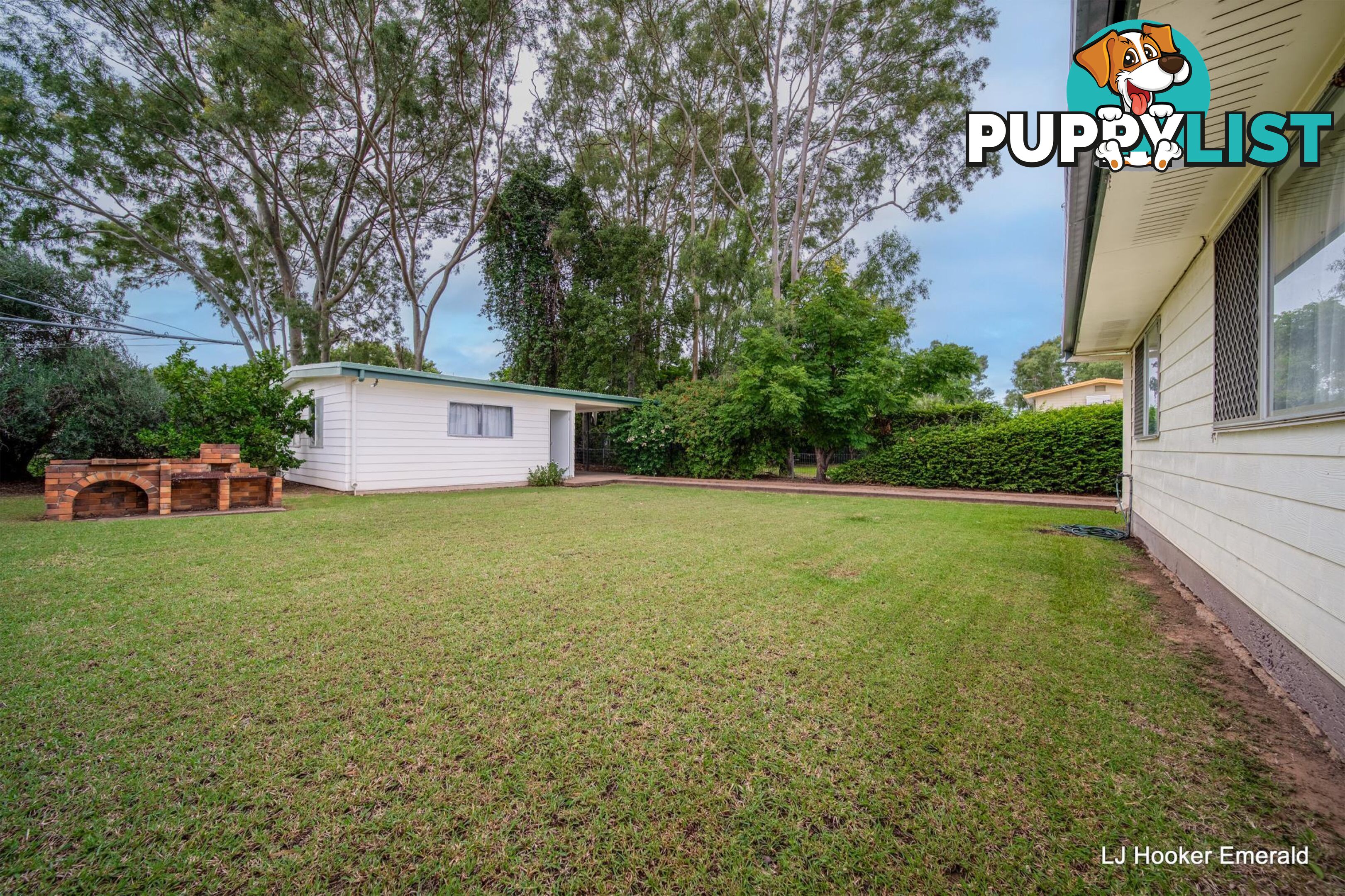 35 Harris Street EMERALD QLD 4720