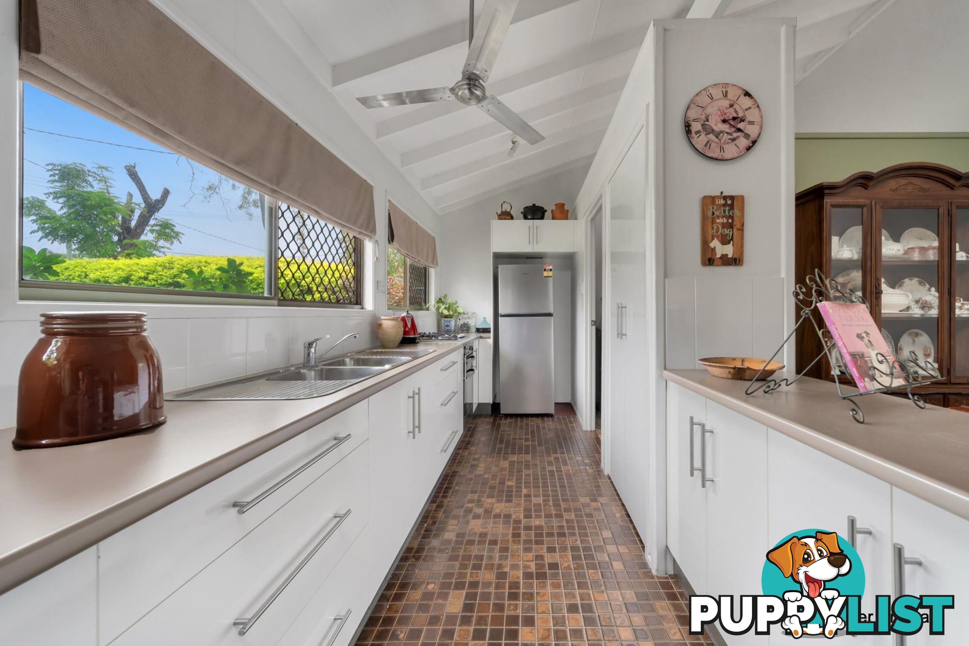 35 Harris Street EMERALD QLD 4720