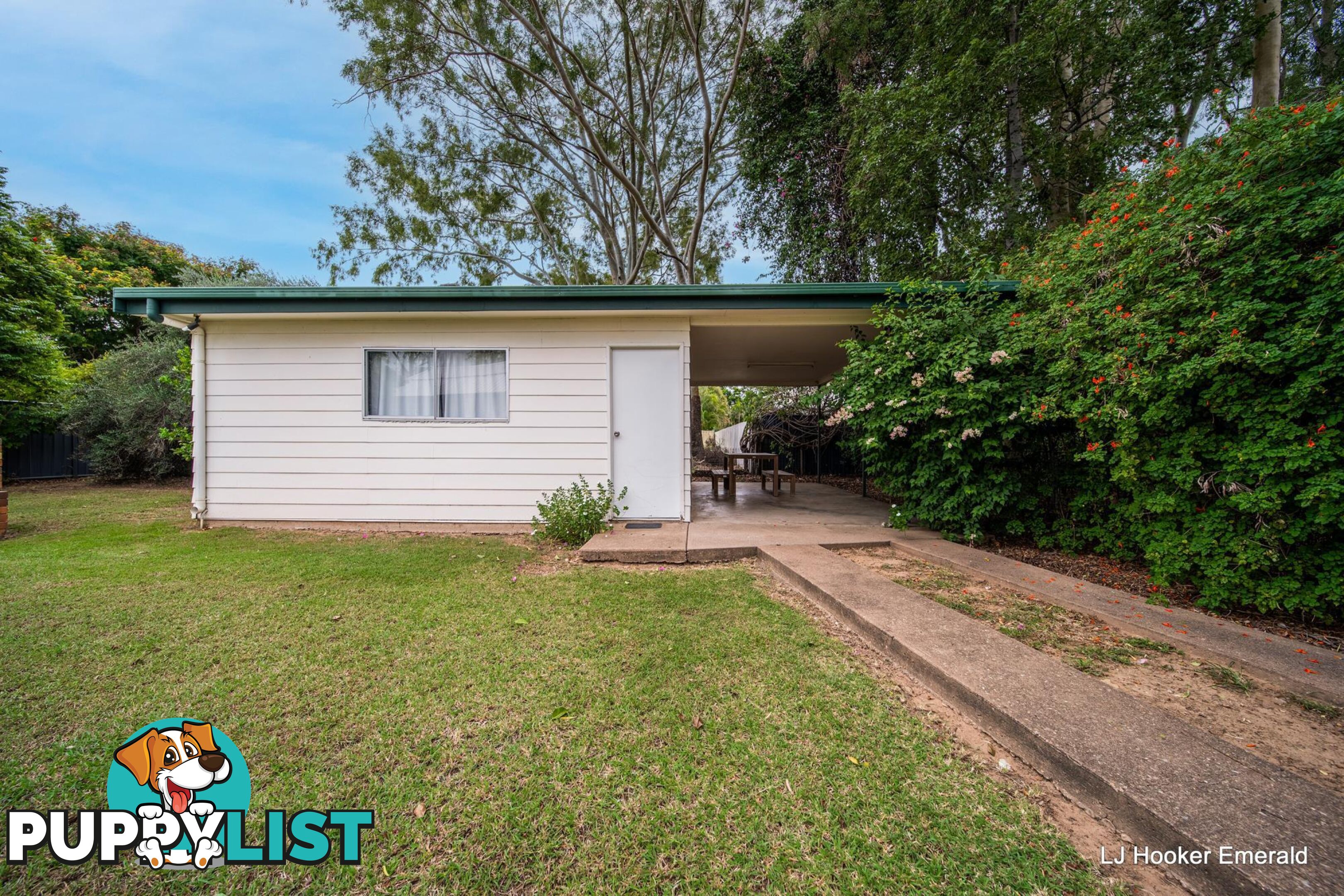 35 Harris Street EMERALD QLD 4720