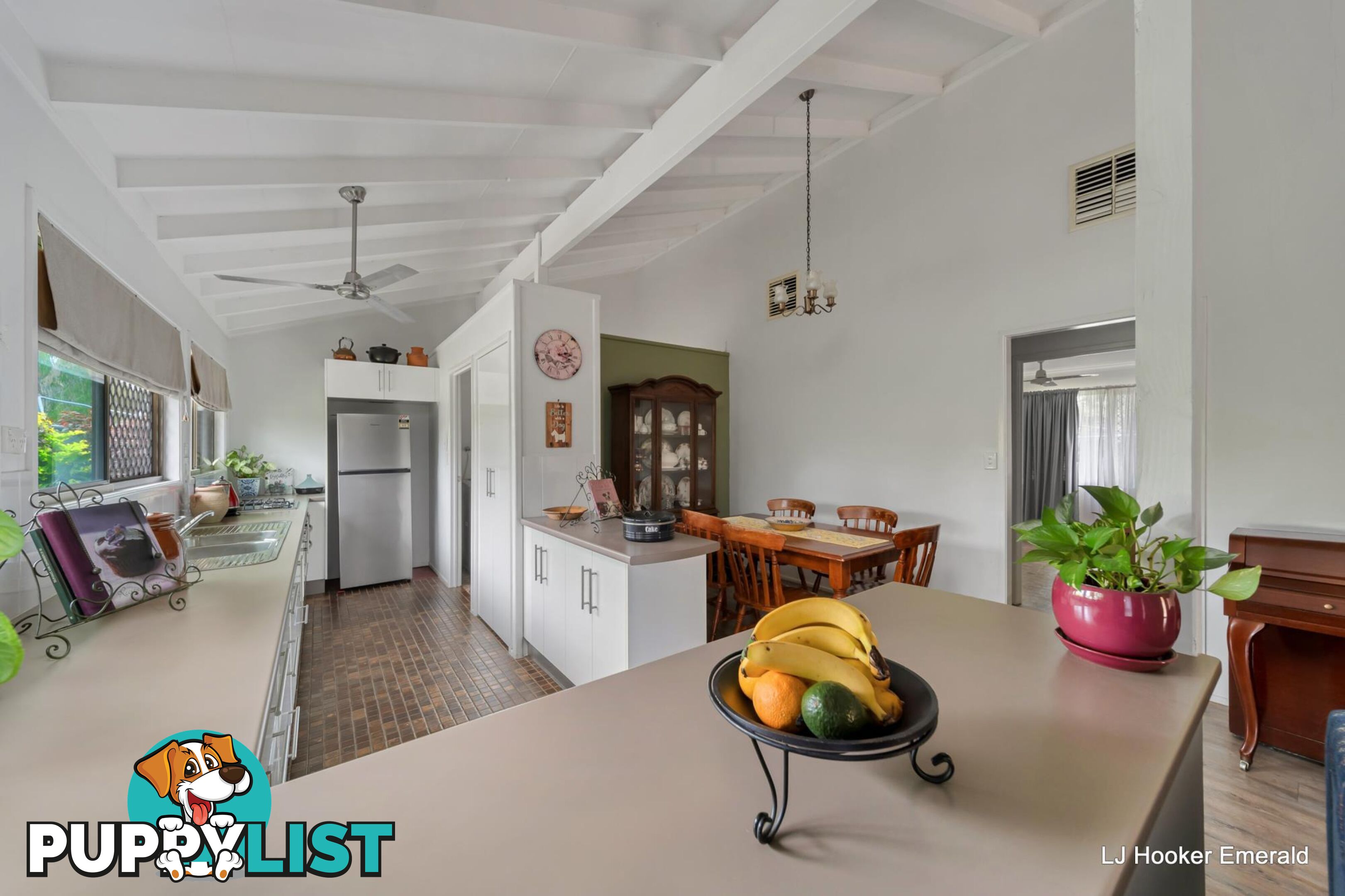 35 Harris Street EMERALD QLD 4720