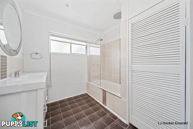 98 Anakie Street EMERALD QLD 4720
