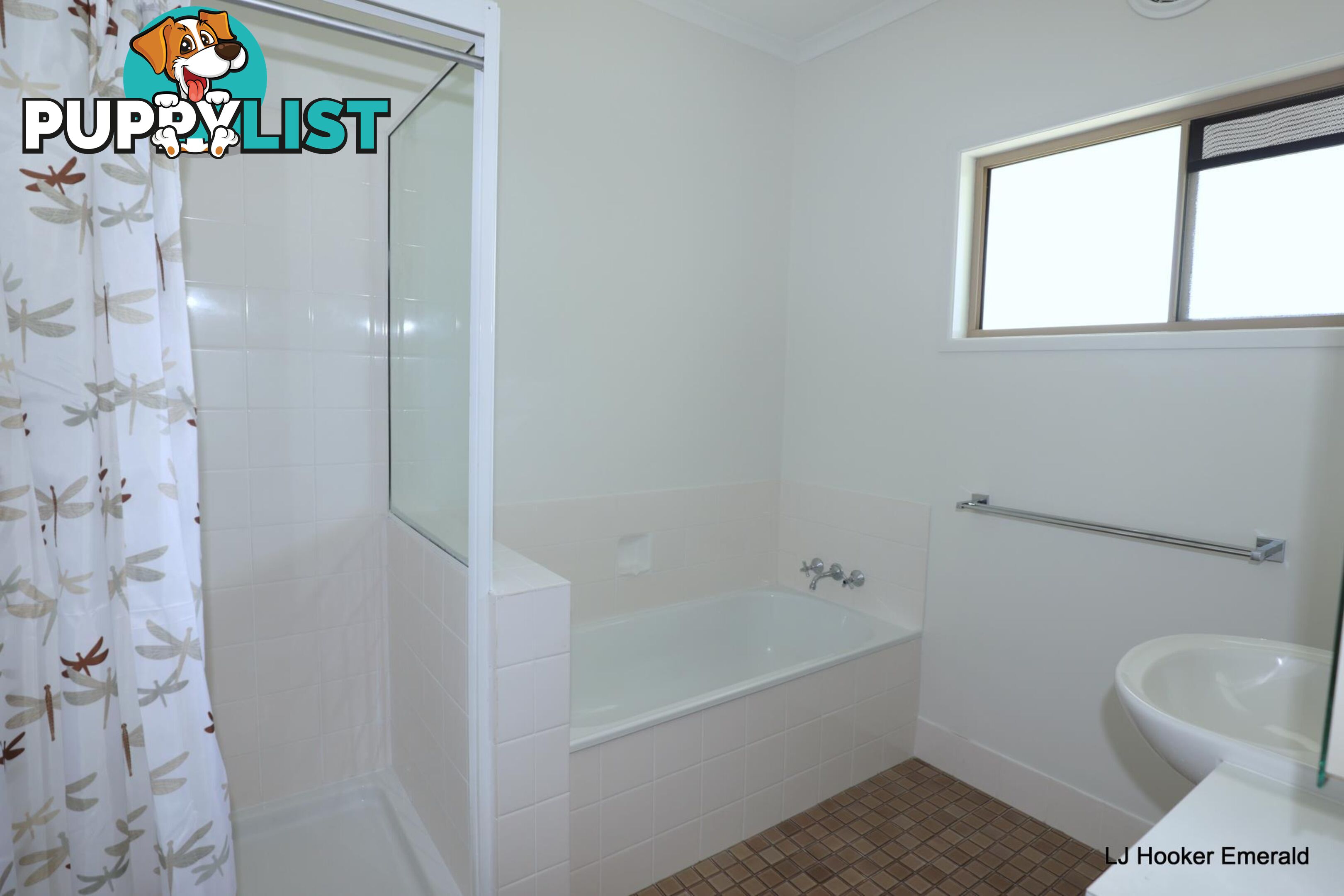 24 Staal Crescent EMERALD QLD 4720
